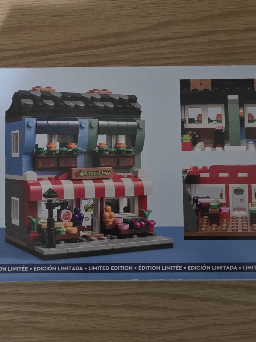 Modular Fruit Shop Building Set - Red & Blue